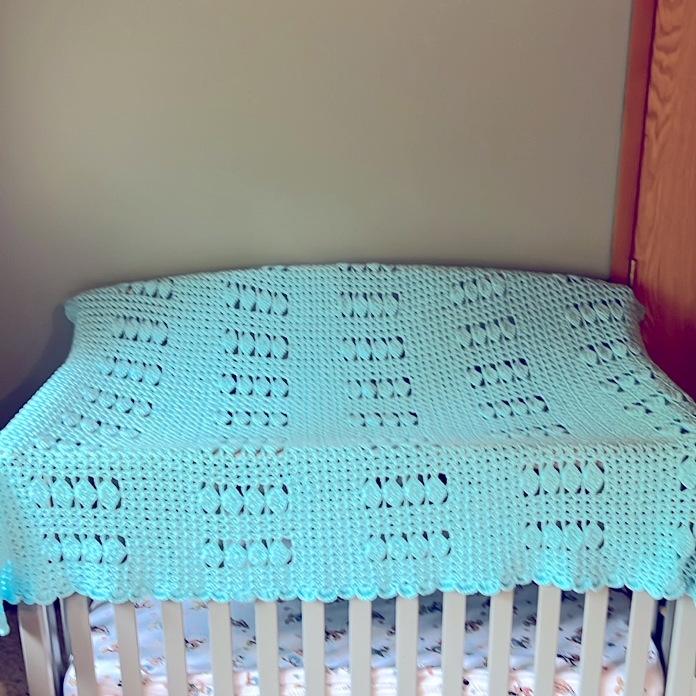Pastel Blue Size 70” x 50” Knit Blanket - Picture 4 of 4
